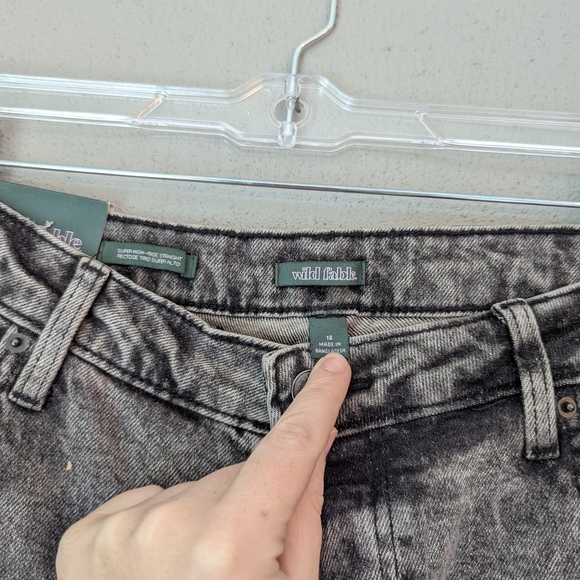 Wild Fable Super High-rise Straight Black Stonewash Jean With Button Fly Size 16 - Picture 3 of 6